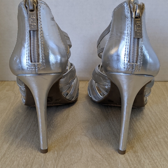 BCBG Paris Silver Mesh Zip Heels 8.5 - Picture 7 of 11